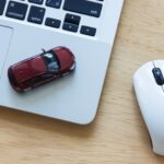 Will online auto insurance sales replace brokers? A look at the risks