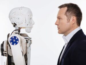 Why AI won’t replace human claims adjusters Image