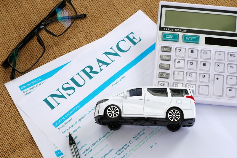 Rookie broker lands in hot water when his boss banned from ICBC Autoplan transactions